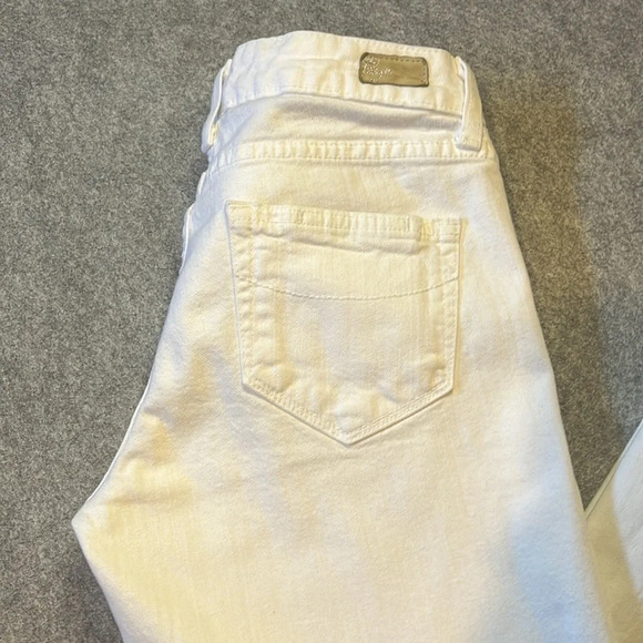 PAIGE Skyline Denim, White. Size 25. - Picture 4 of 11